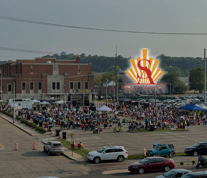 Secrest Summer Concert Series Focused on downtown economic growth and community development the City of Zanesville with a partnership with VisitZanesville.com is excited to expand to seven concerts.